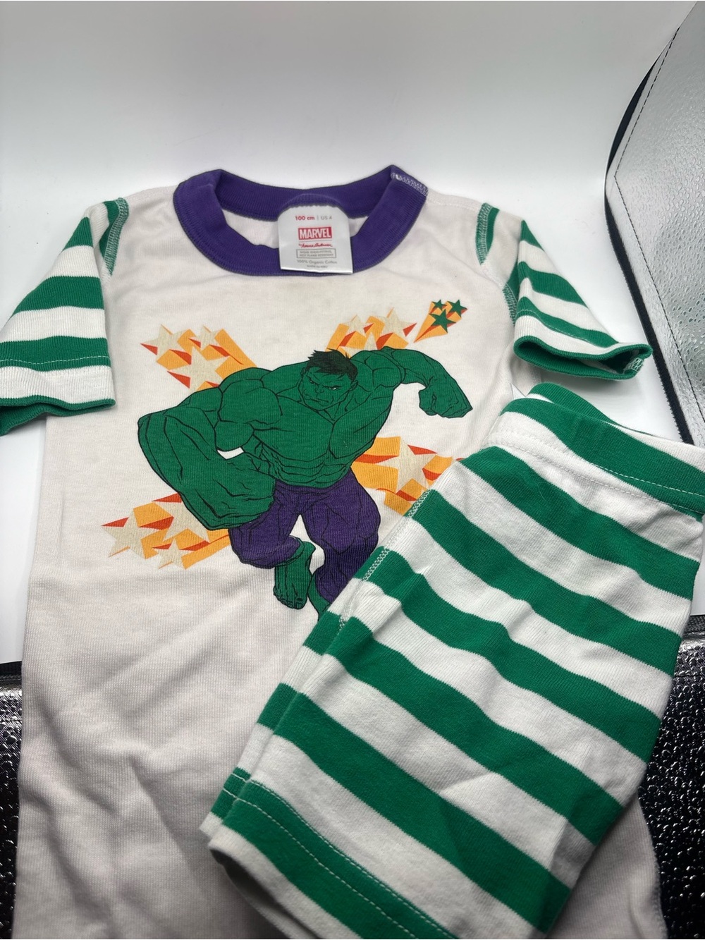 Marvel Boys Green Hulk Graphic Tee with Purple Trim Hanna Anderson size 4